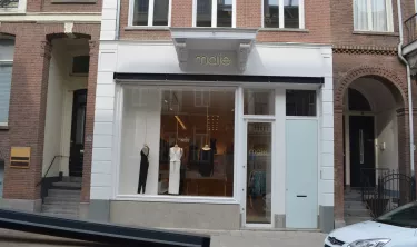 Maje Women een luxe mode zaak op de P.C. Hoofdstraat te Amsterdam.
